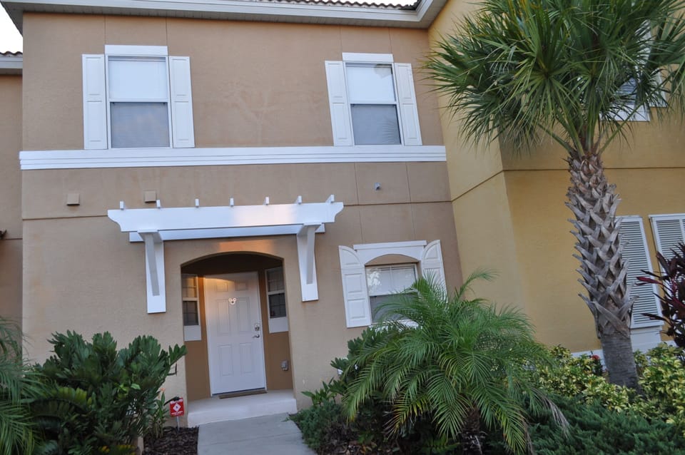 Bring your family for a gorgeous vacation stay at this home.