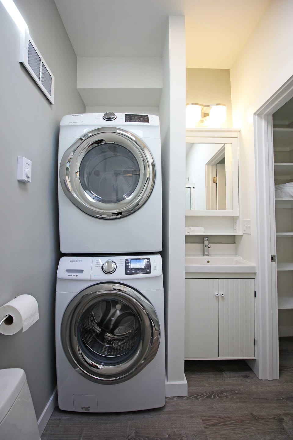 Super convenient full size washer and dryer.