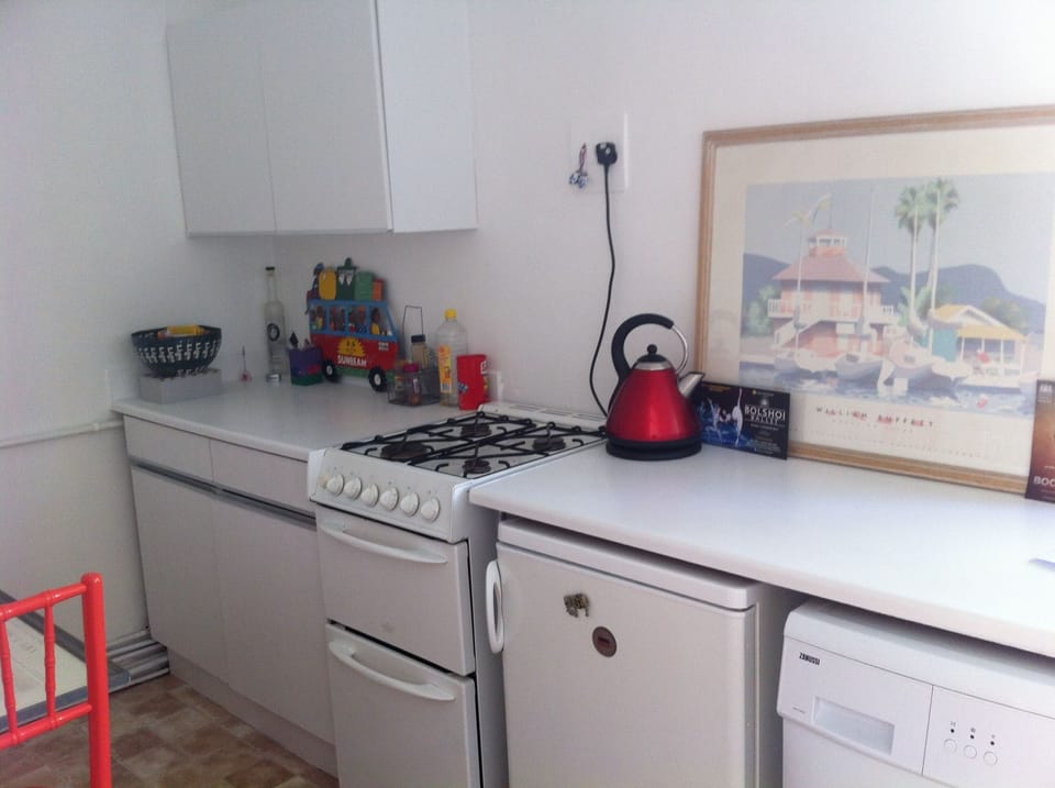 Eat-in Kitchen