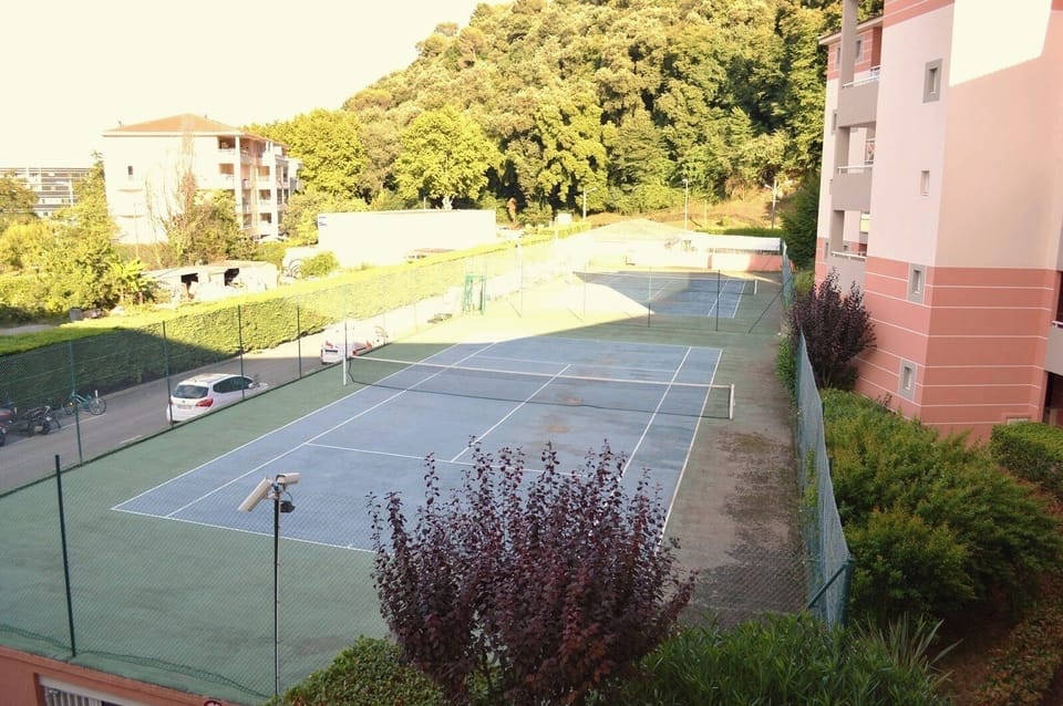 tennis ground