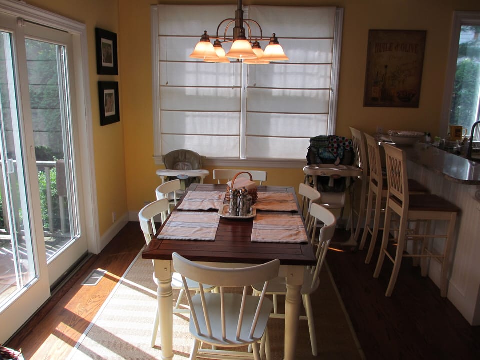 Breakfast room overlooking deck and pool