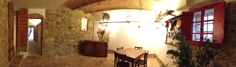 The common area in the ancient heart of Agriturismo Le Capanne