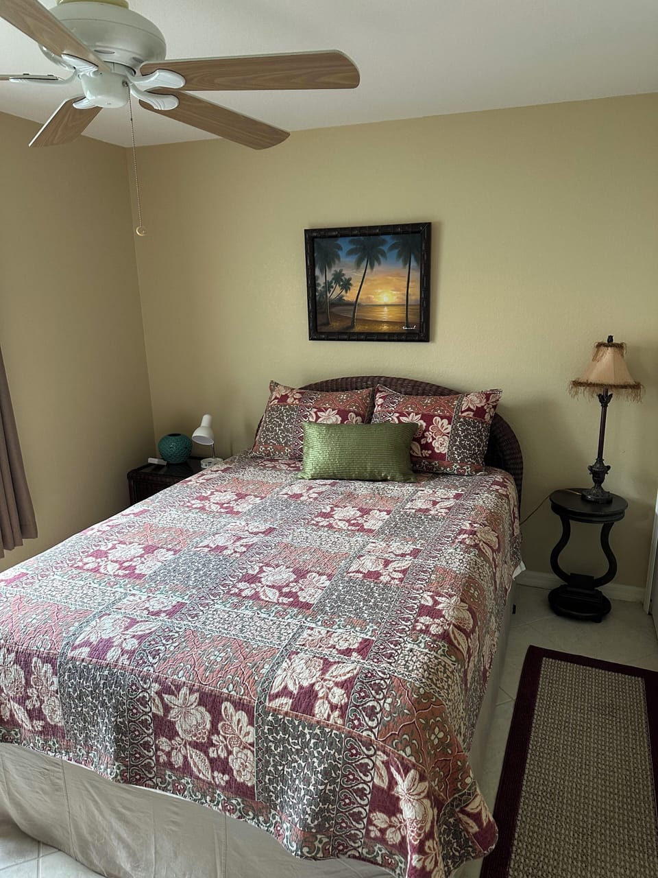 Guest bedroom queen, bed