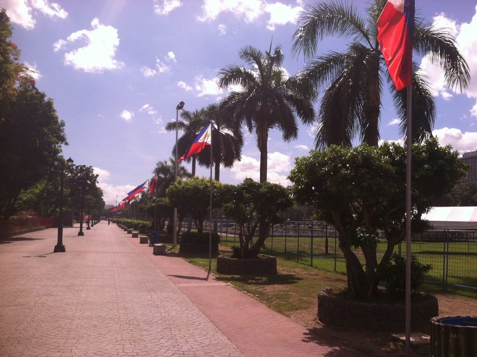 Walk around the historical Rizal Park, along Roxas Boulevard. Nearby attractions include Manila Ocean Park and Intramuros. 