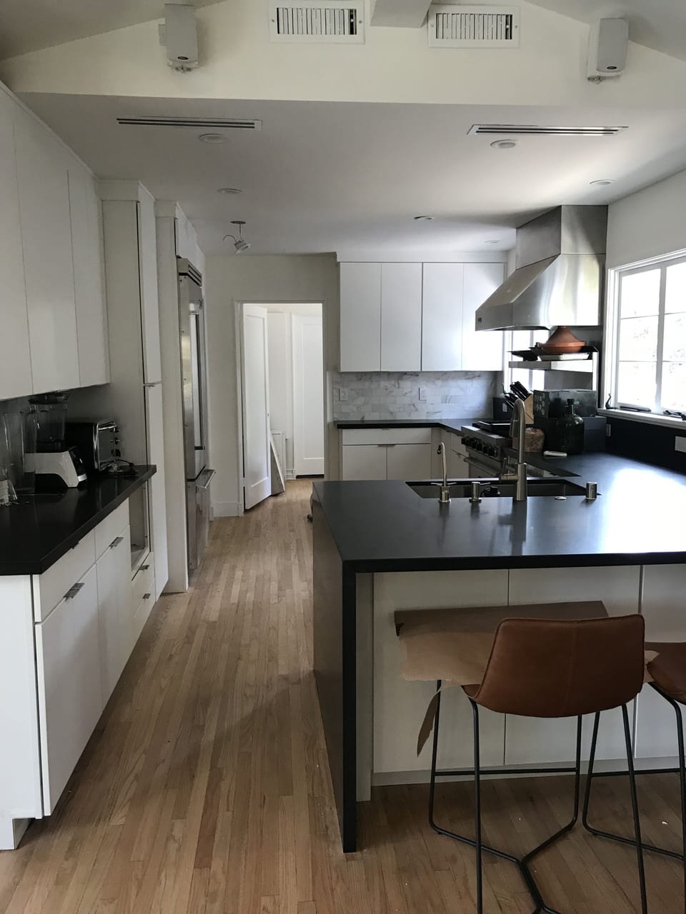 Completely remodeled kitchen with open plan 
