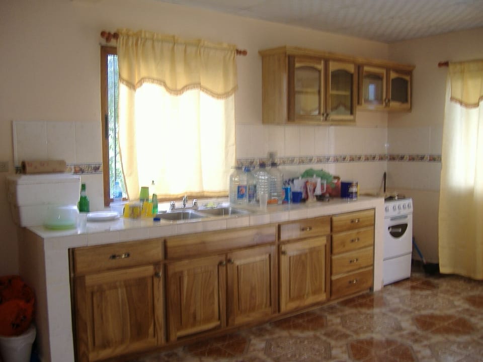 Spacious kitchen space 