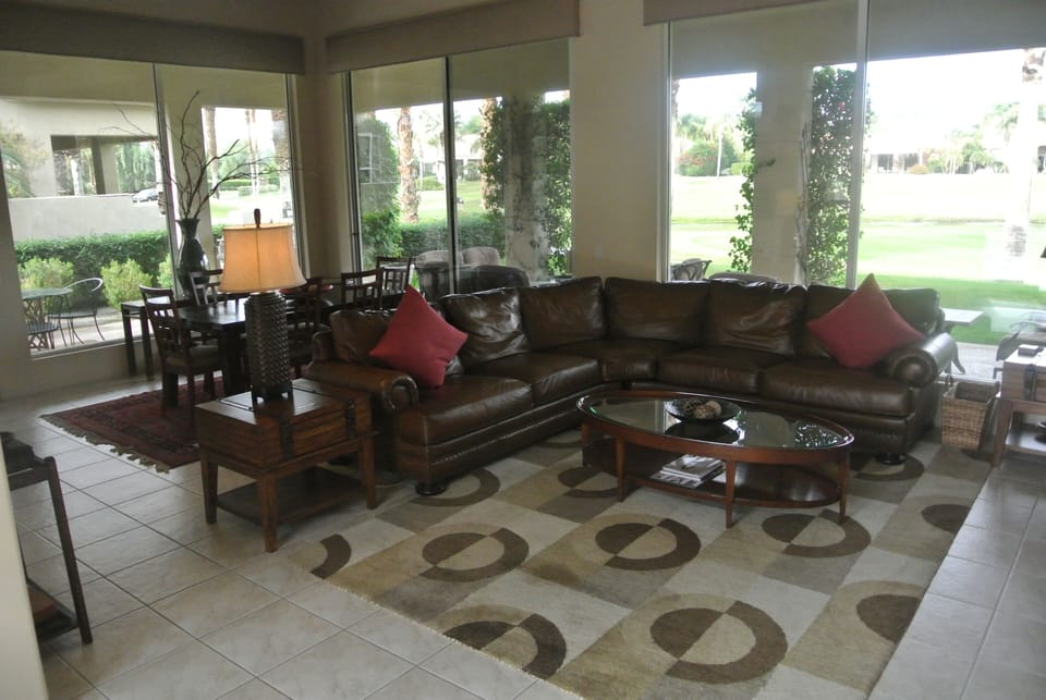 Main room and large dining area