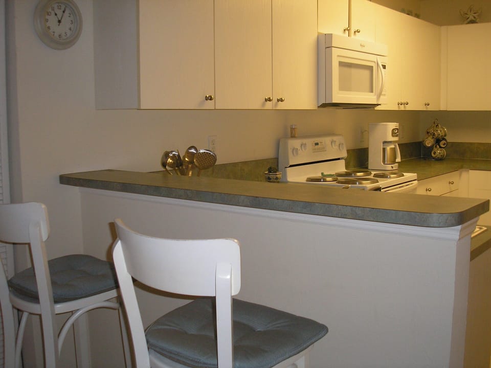 kitchen and bar stools