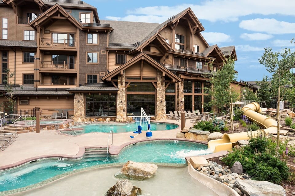 Outdoor pool and hot tubs