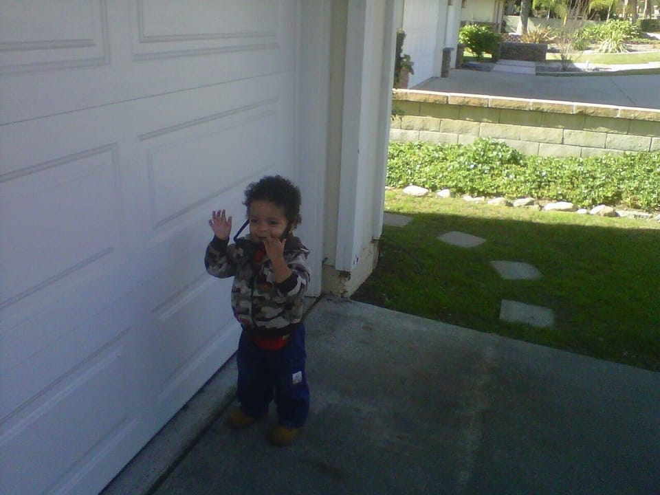 A young Hollywood celebrity past guest.
