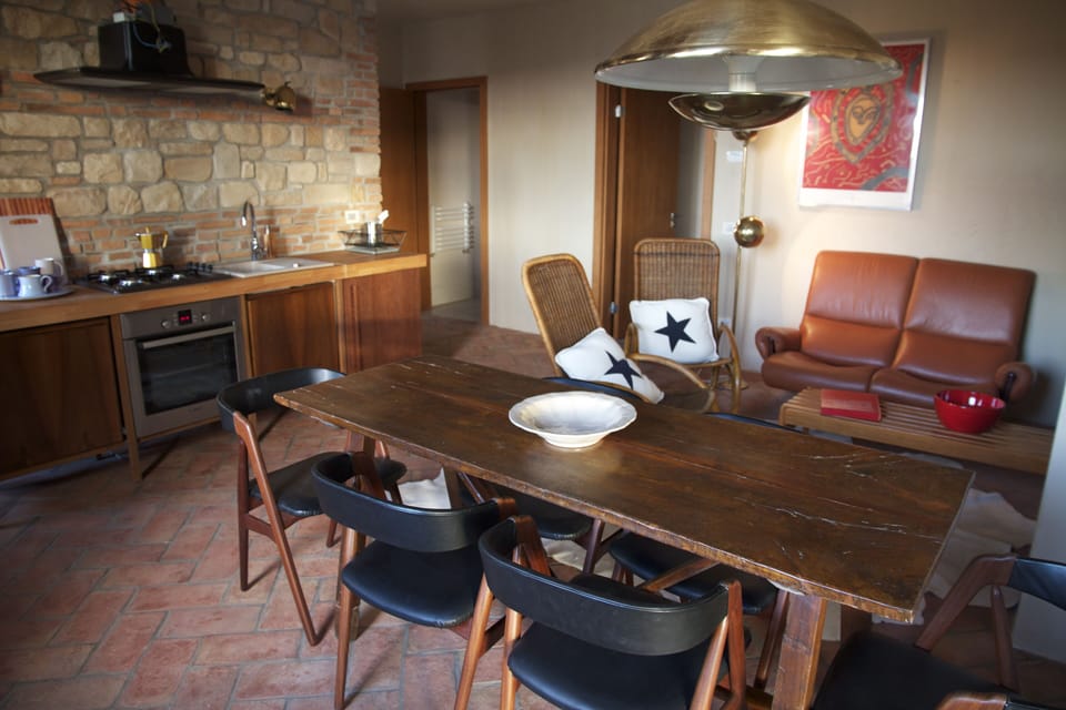 TUSCANY FOREVER RESIDENCE VILLA FAMIGLIA FIRST FLOOR APARTMENT no.4  