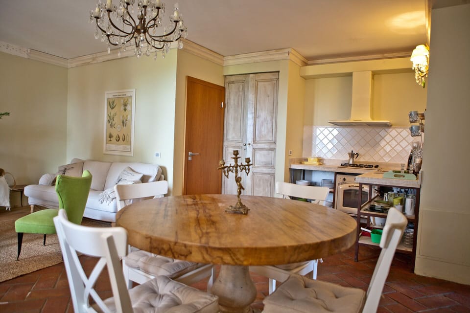 TUSCANY FOREVER RESIDENCE VILLA FAMIGLIA GROUND FLOOR APARTMENT no.6    