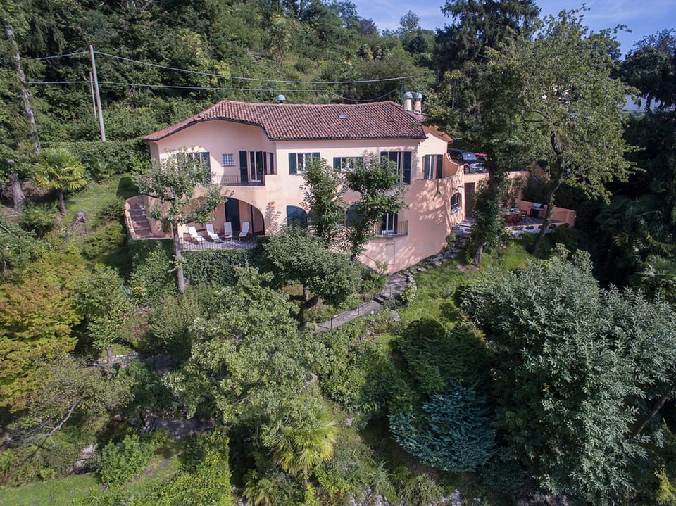 Villa Francesca, Reno Leggiuno Lake Maggiore -NORTHITALY VILLAS vacation rentals