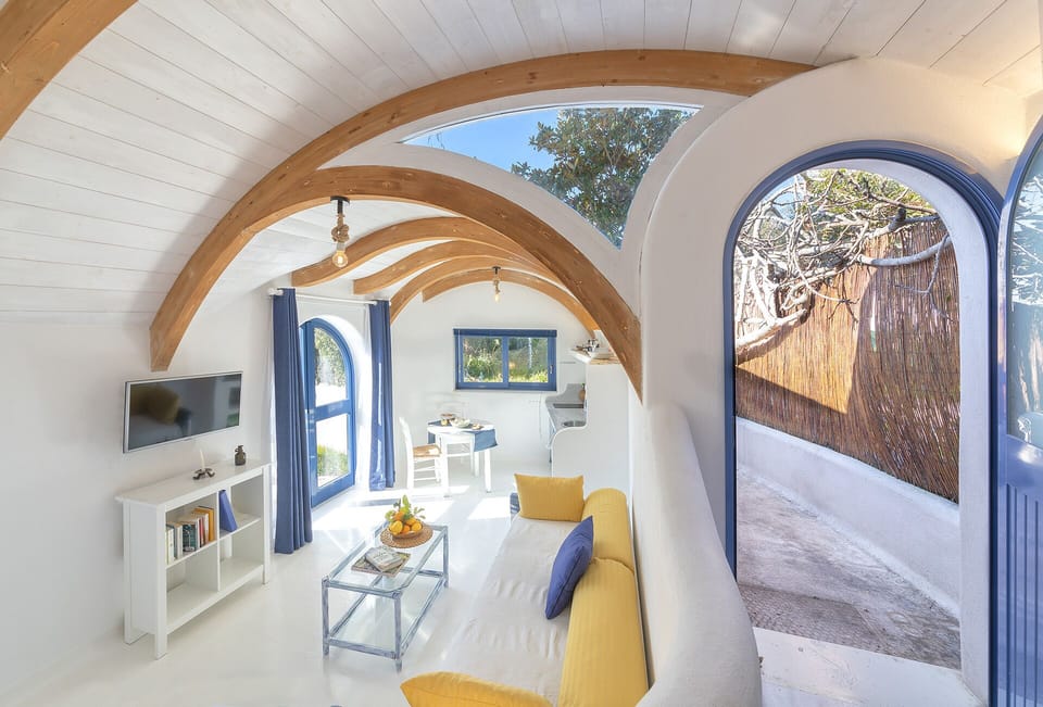 Studio in a Small and fine resort, set in a botanical Garden.  On Ischia Island,