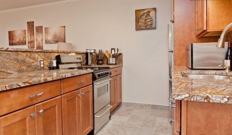 Fully equipped kitchen