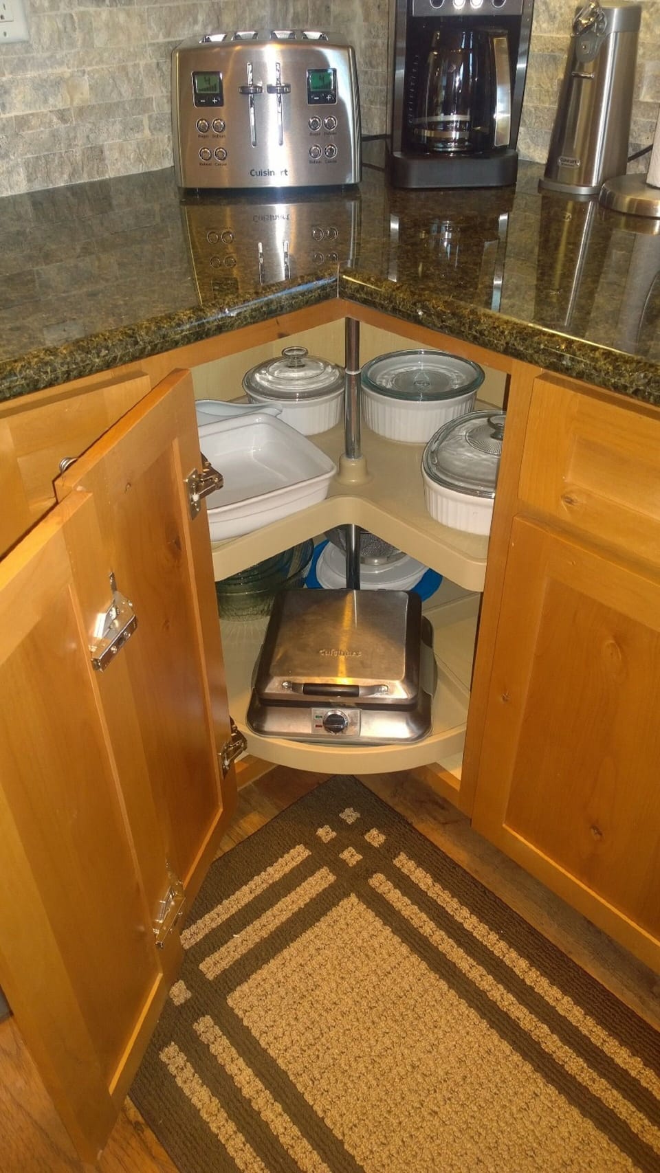 Waffle maker, new Priex baking dishes