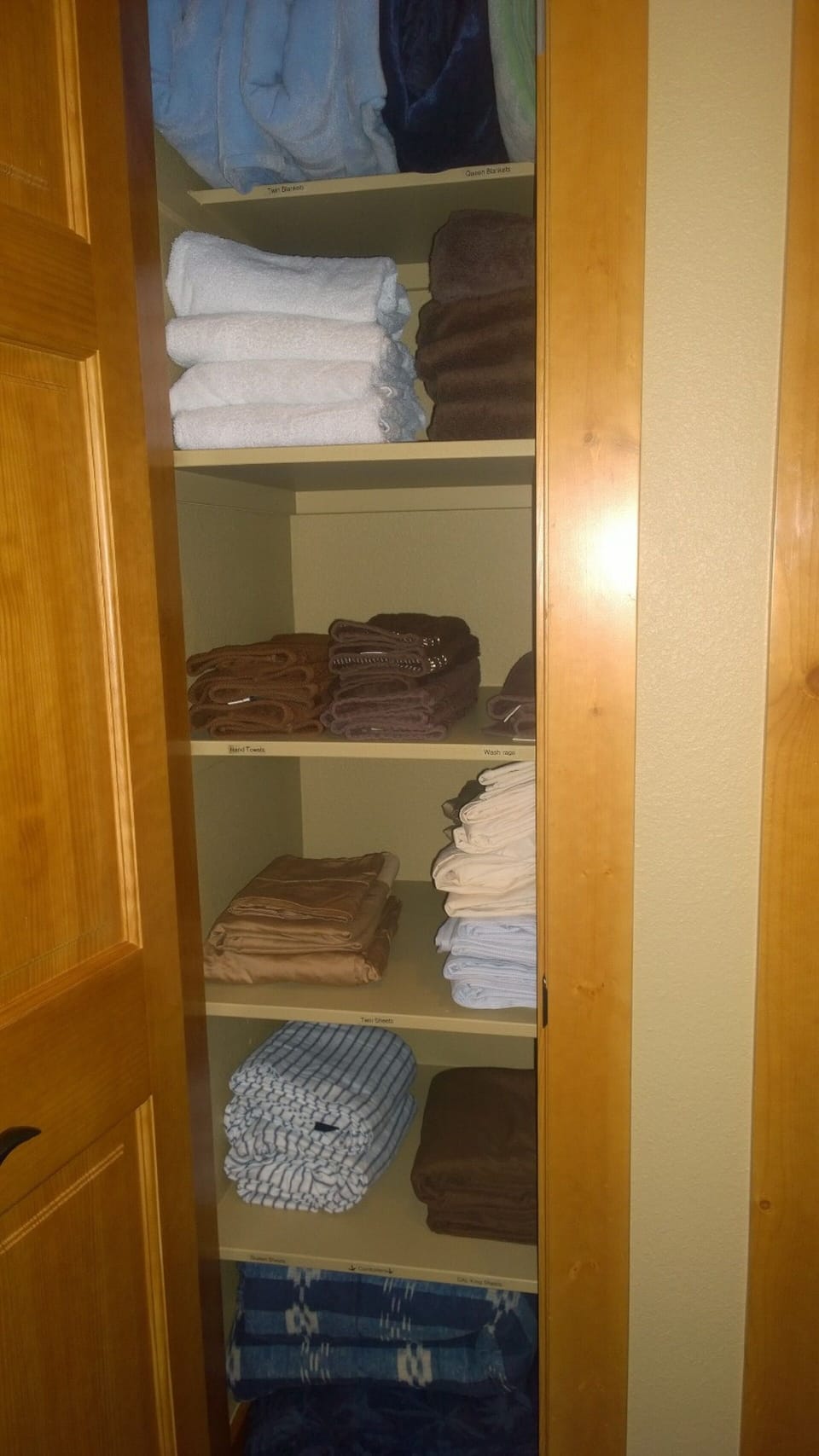 Fully stock sheets, towels and extra blankets