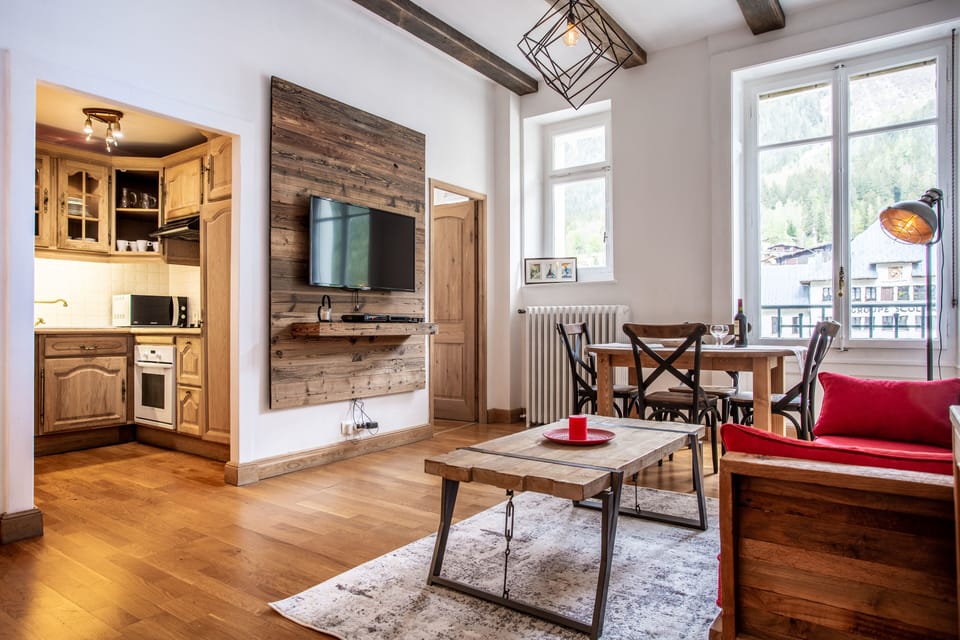 Living Room and TV