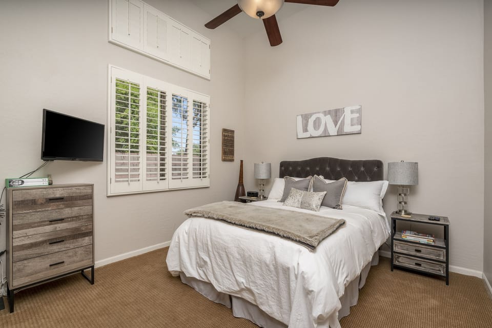 2nd bedroom with queen bed!