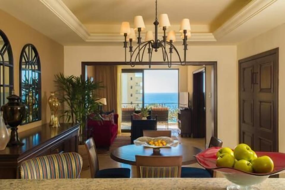 Master Suite Family and Dining Room