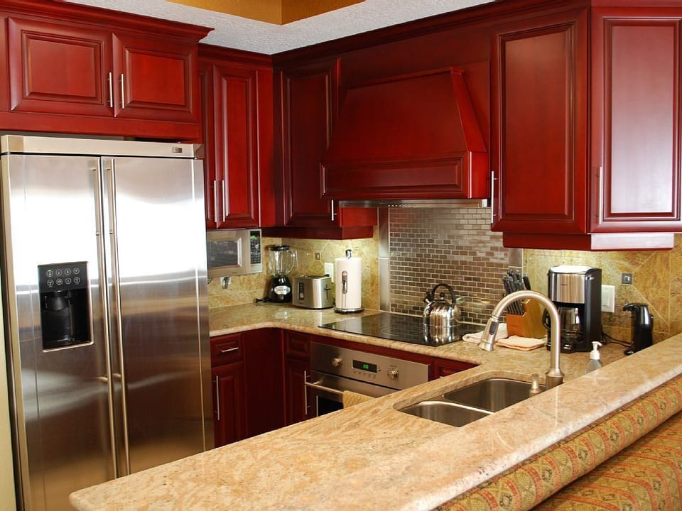 Fully Equipped Kitchen with Oven, Stove, Microwave, Coffee & Dishwasher