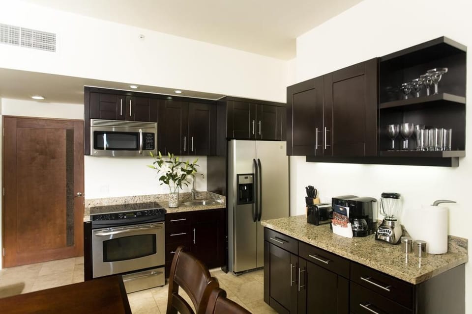Full kitchen with the option to pre-purchase groceries!
