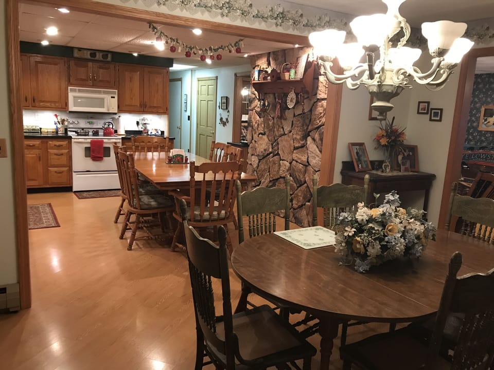 Dining Room & Kitchen (Shared with other guests and host)