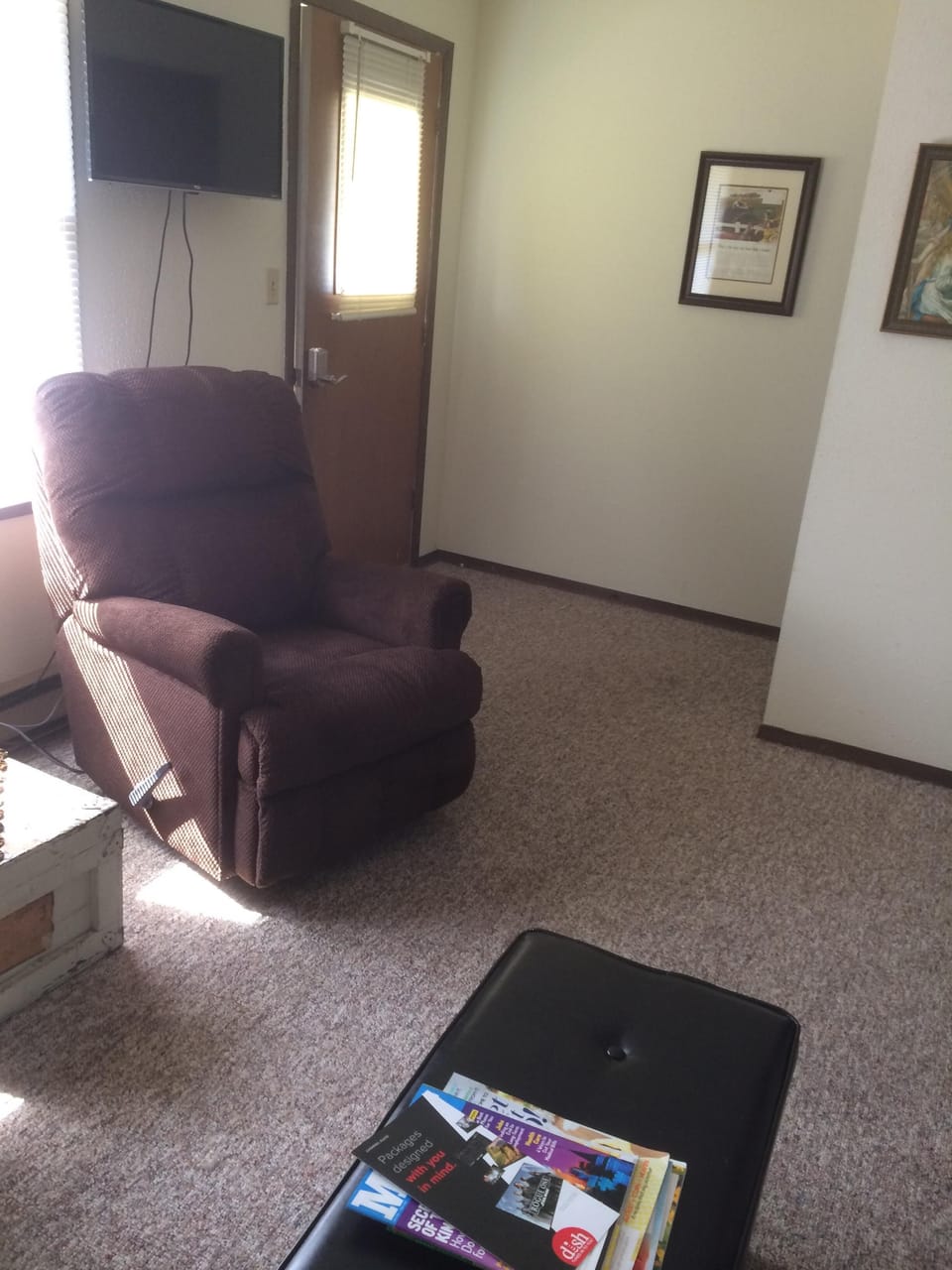 32" SMART TV in living room