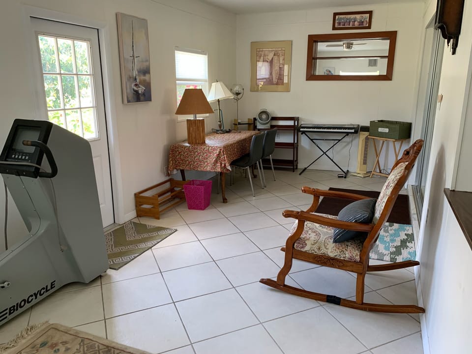 Florida room
