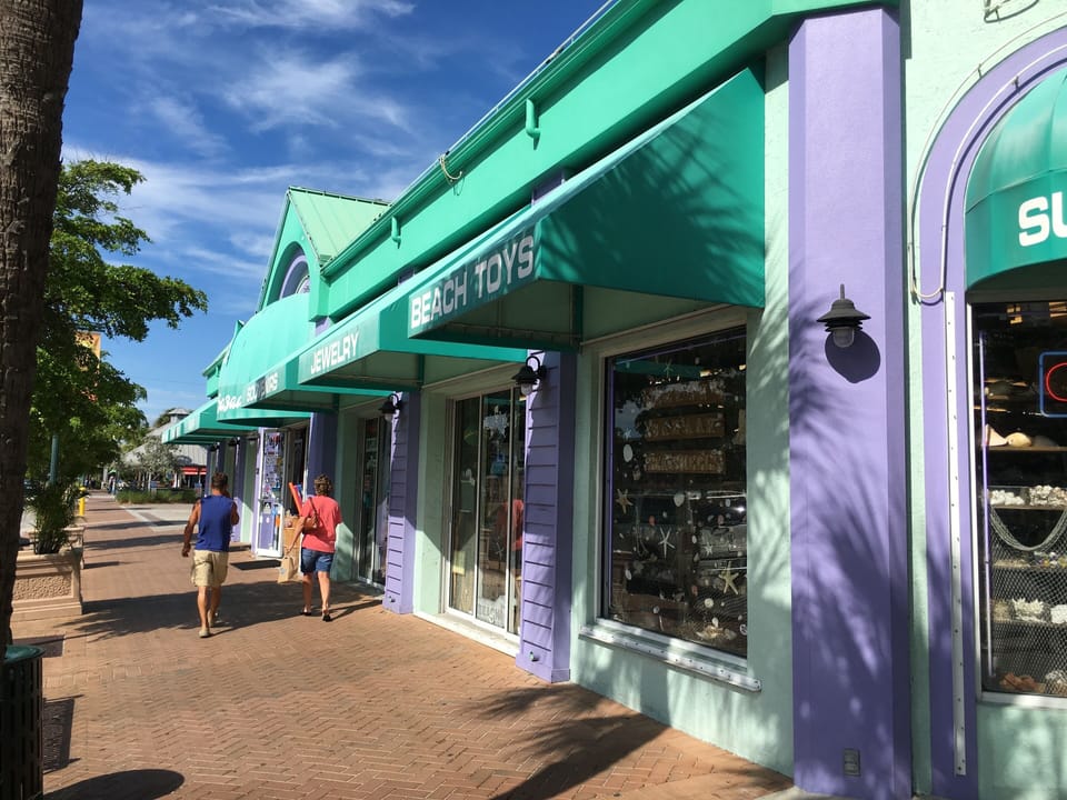 Siesta Village strolling