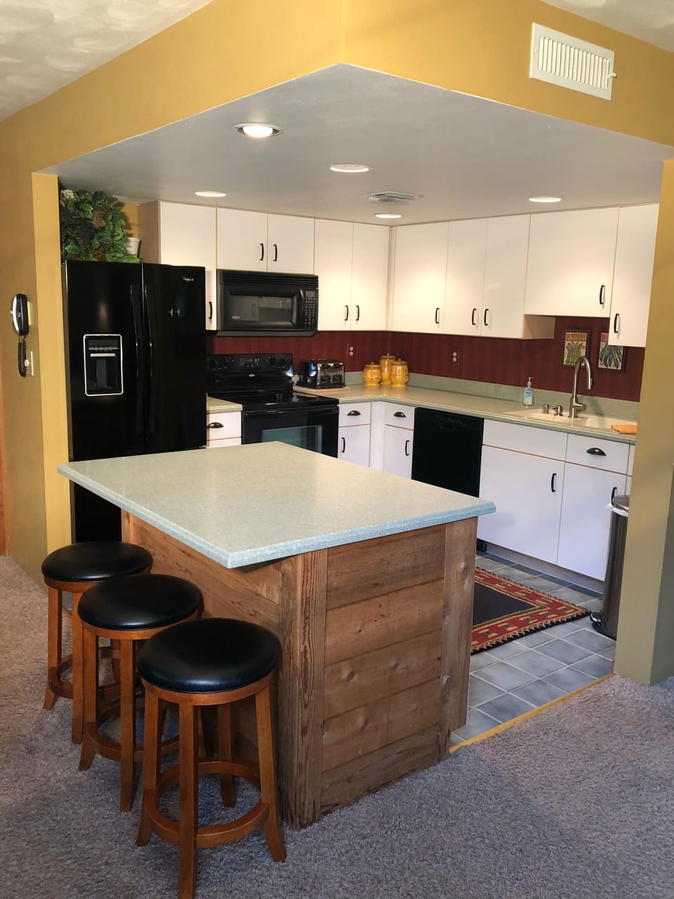 Kitchen fully stocked service for 14