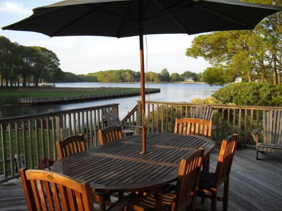 Enjoy waterside outdoor dining