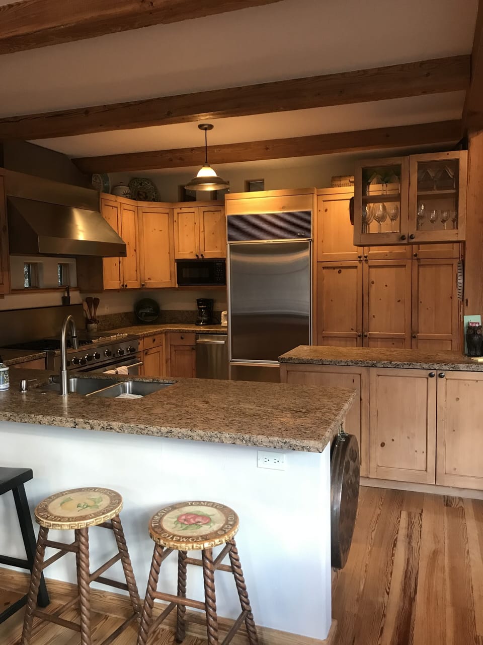 Kitchen & Island