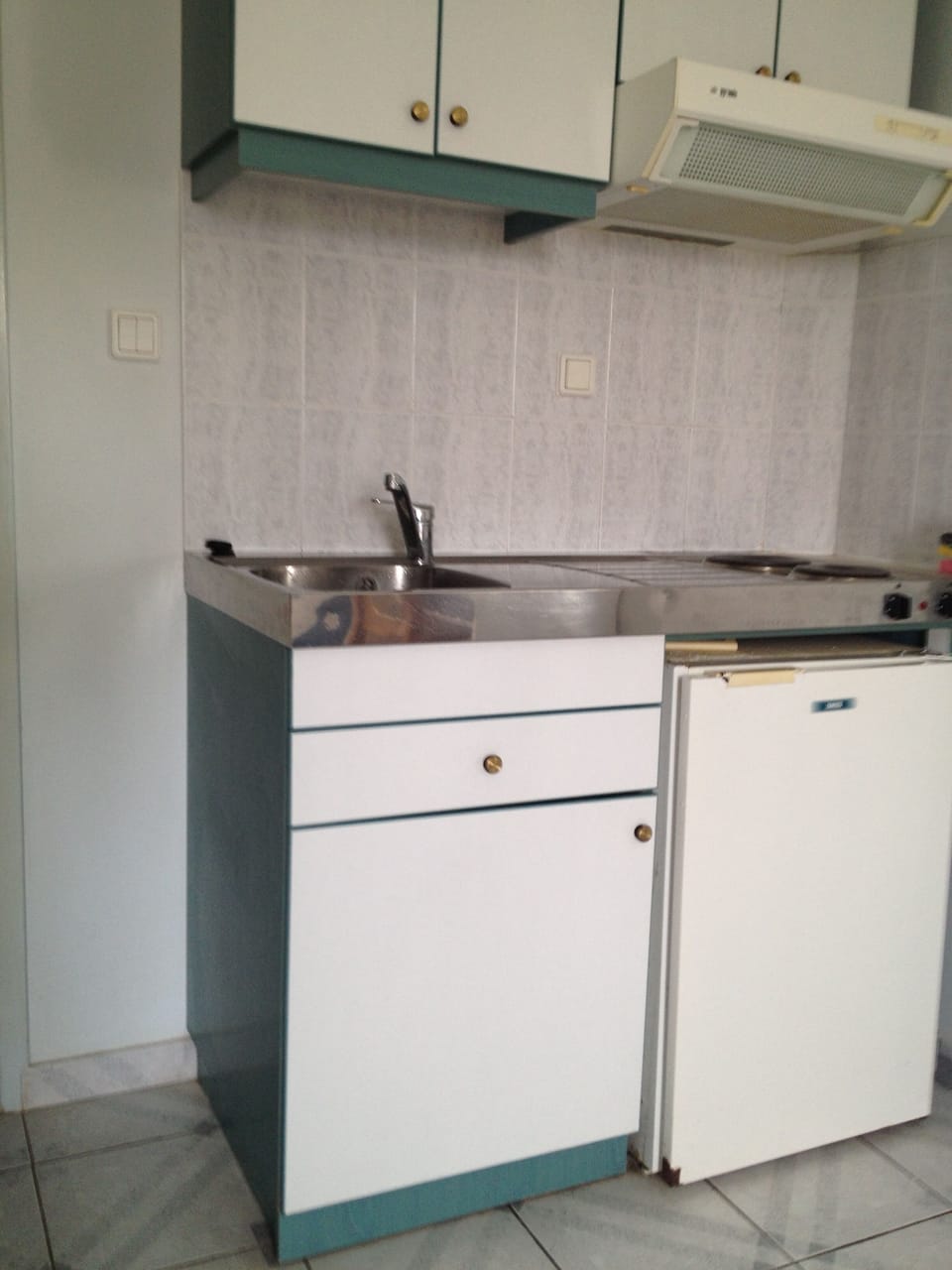 Kitchen in room 