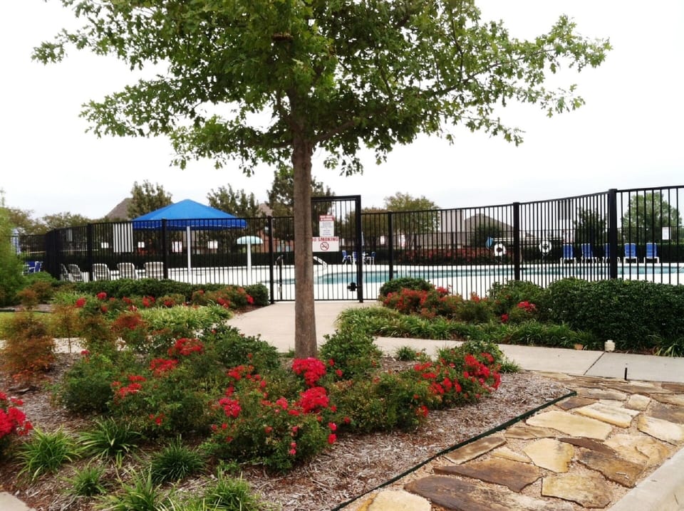 Community pool for your enjoyment!