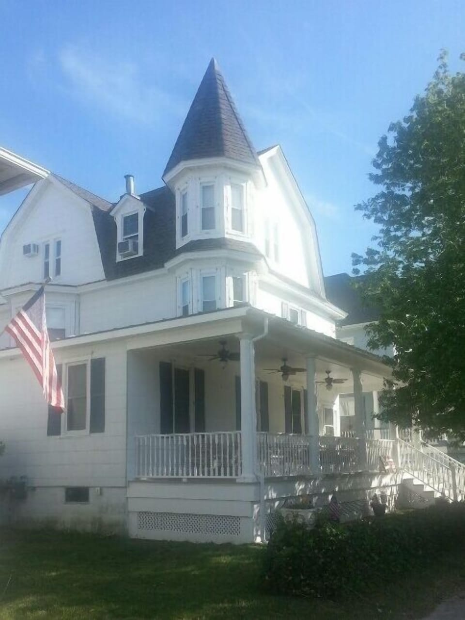 Enjoy the privacy of a large single family home. LOTS OF EXTRAS & well cared for