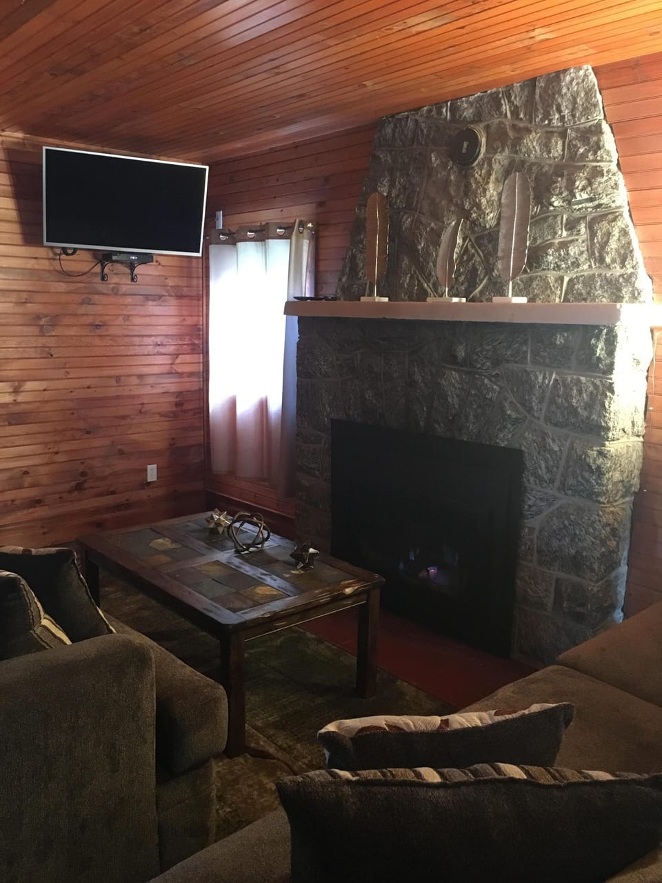 Living room with fireplace 