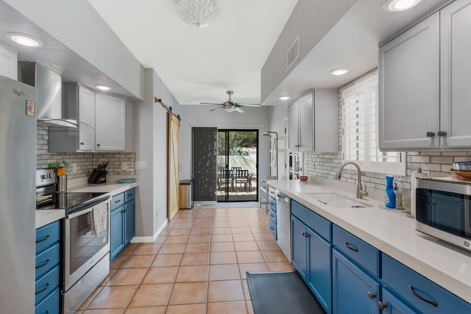 Galley kitchen floor plan. 