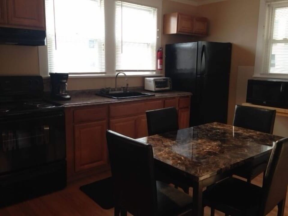 Unit B - Kitchen