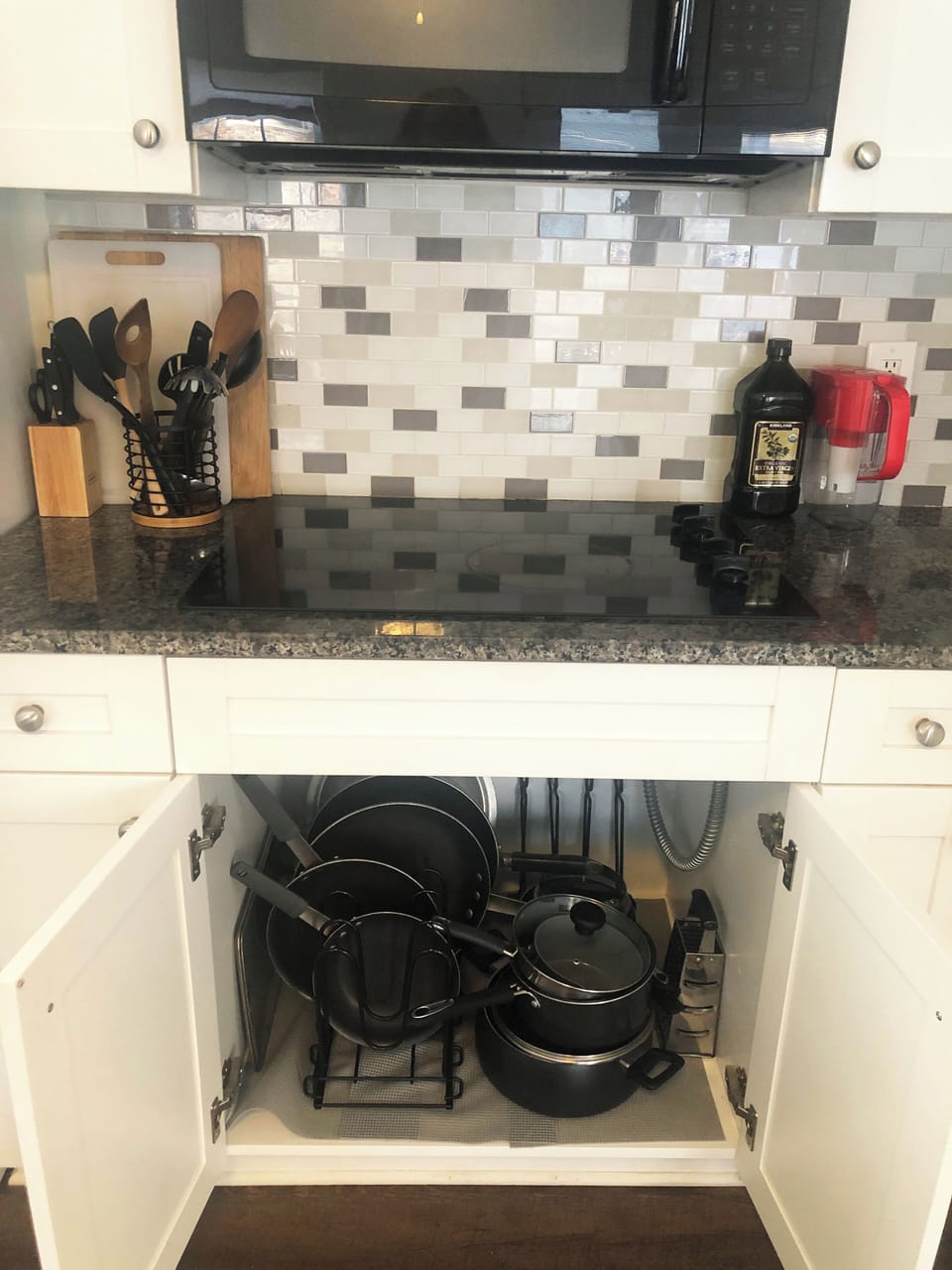 fully stocked kitchen