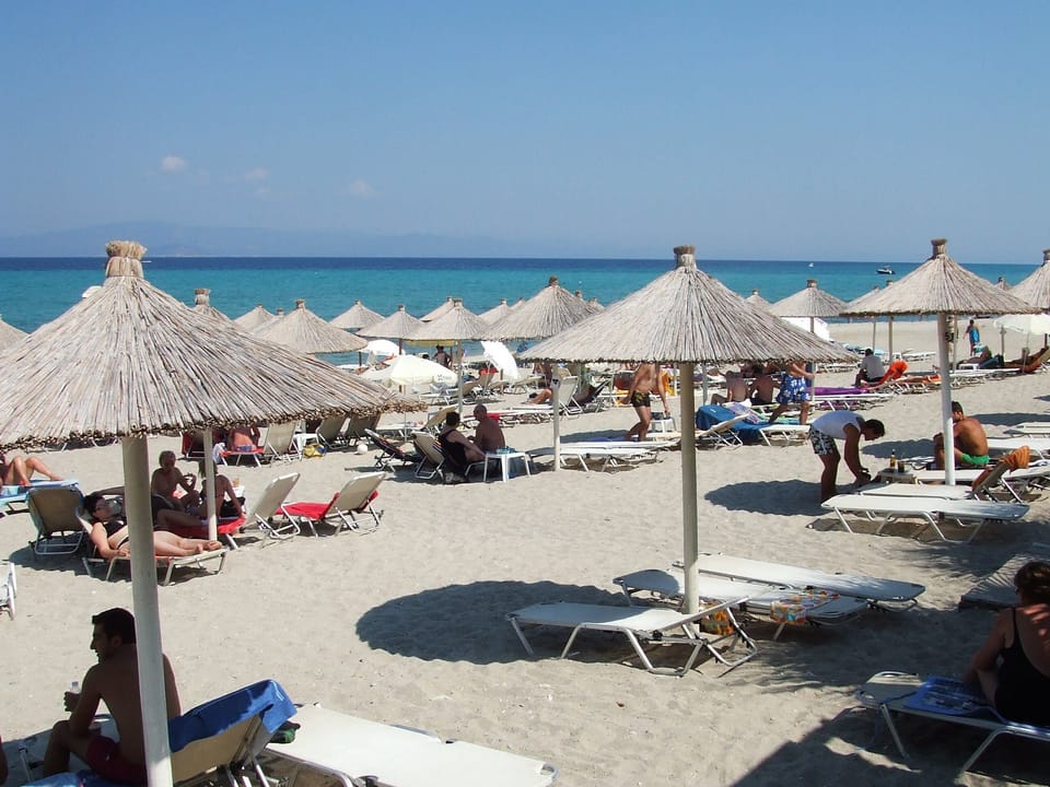 Beach 2 minutes walking distance