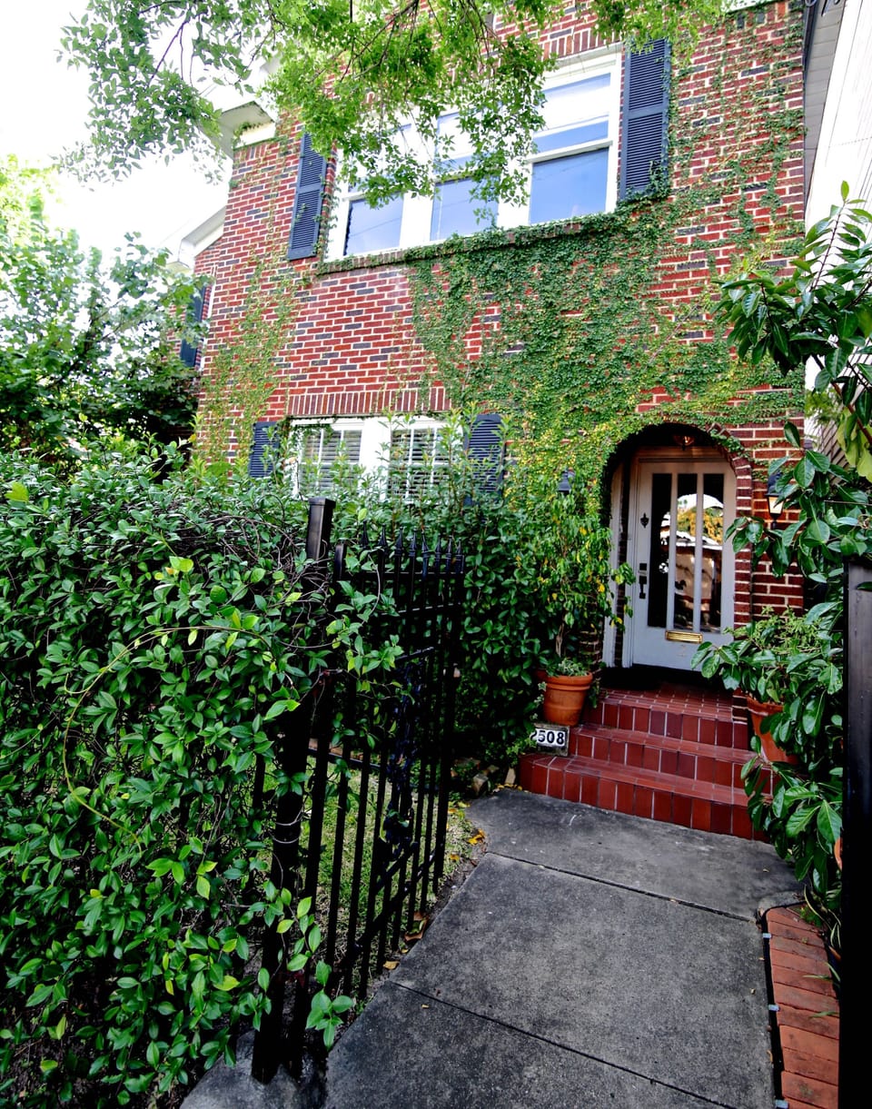 Front of House(unit on second floor)