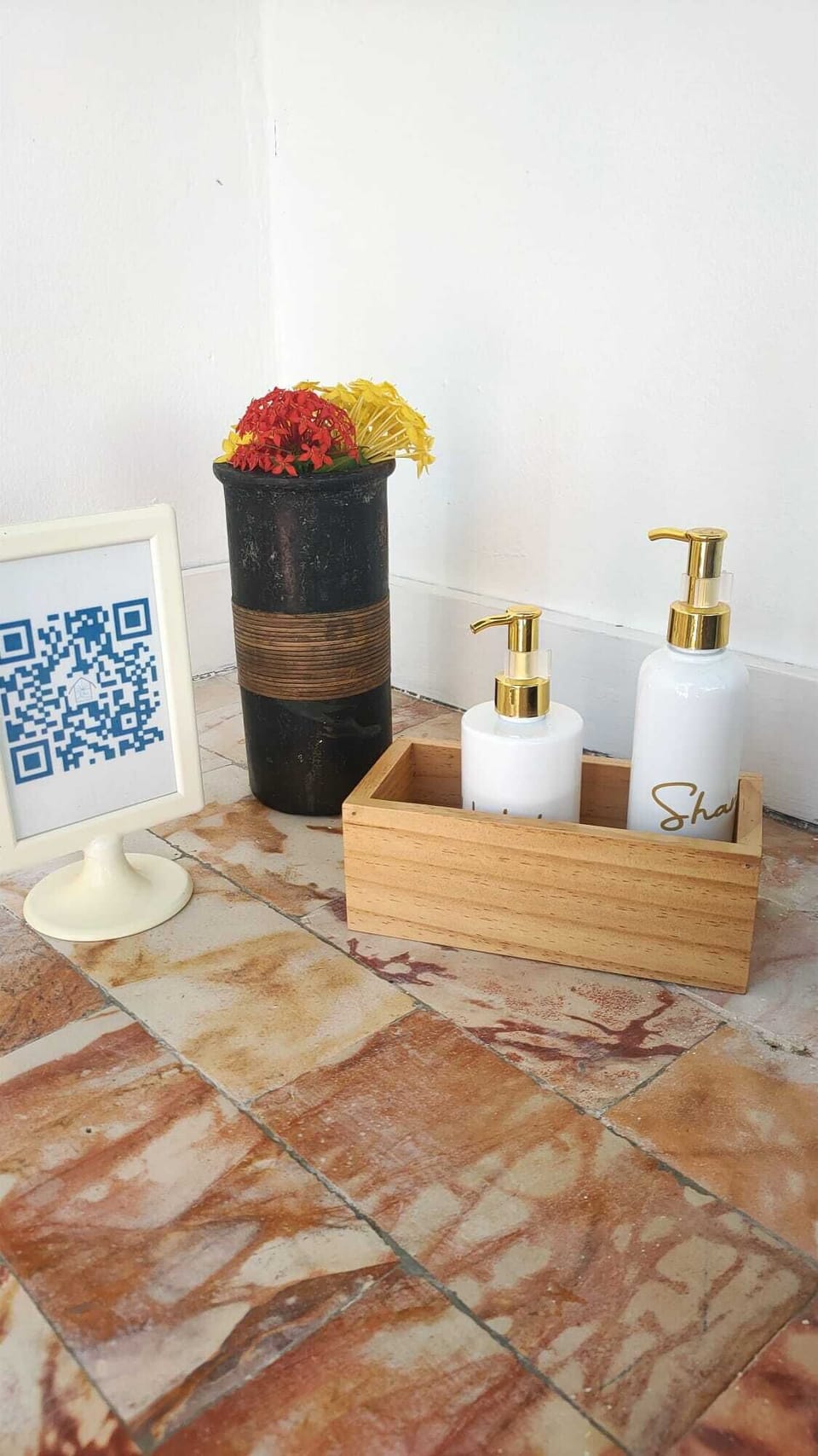 Bathroom amenities