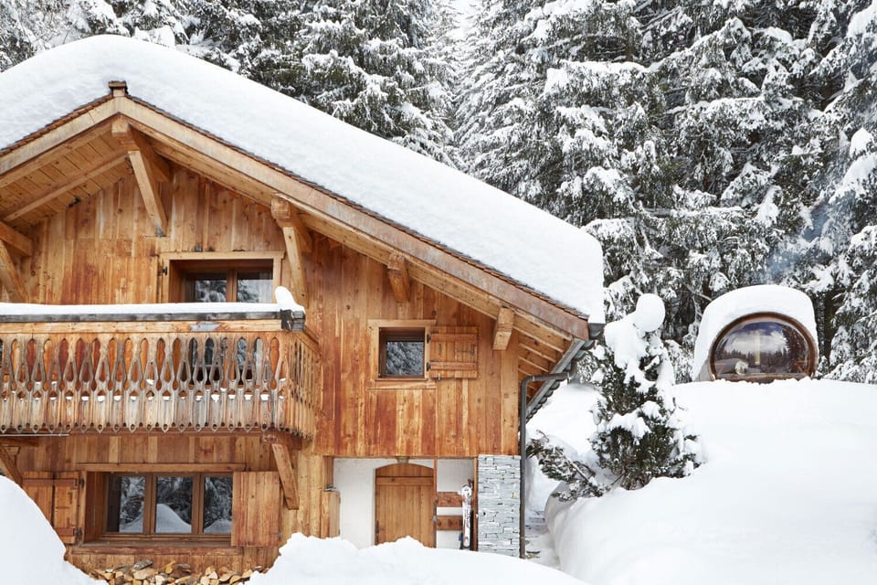 Chalet in Chamonix - Chalet Marmotte Mountain Retreat - exterior front entrance