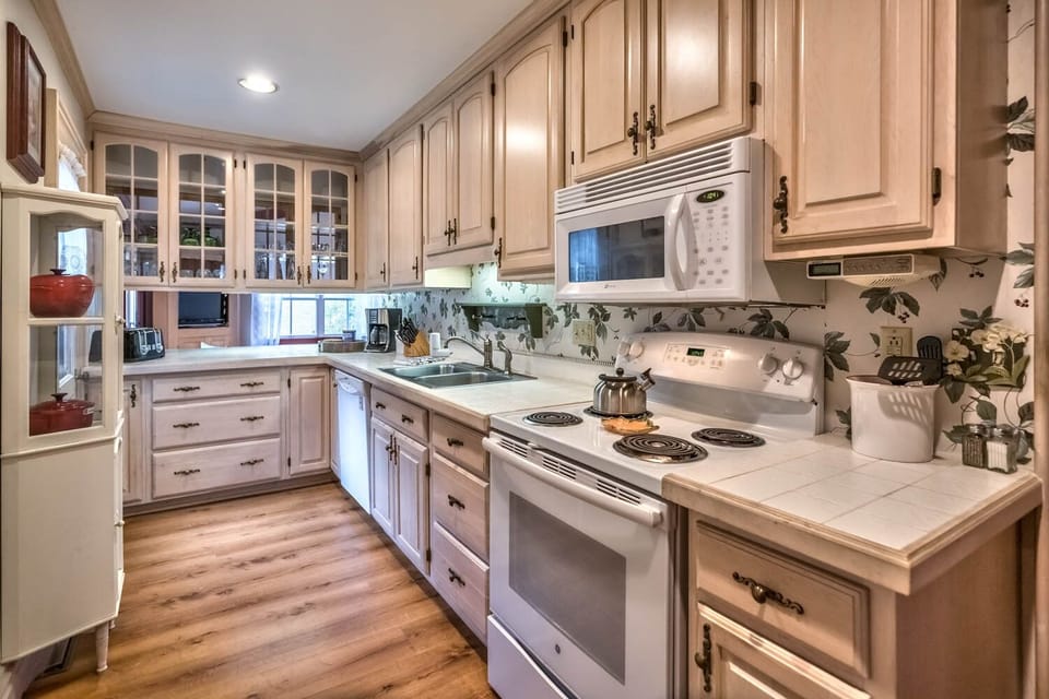 Fully Equipped Shared Kitchen