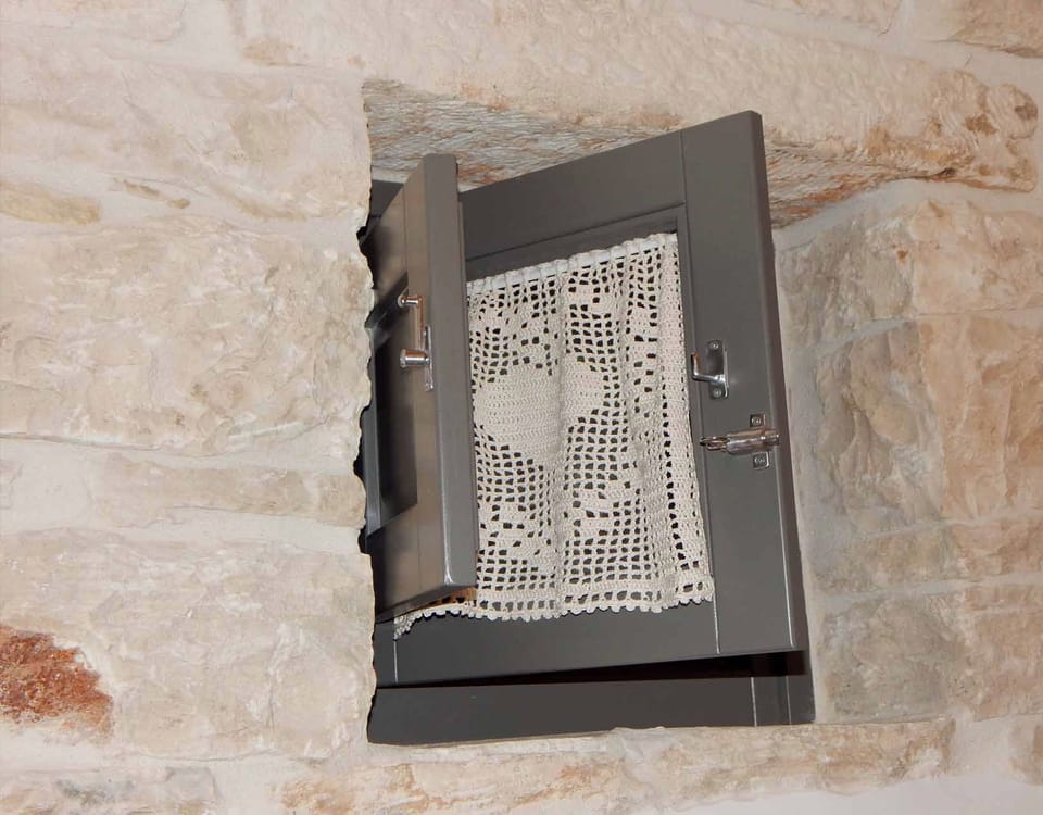Trulli MADIA Luxury - THE OLIVE. Jacuzzi and garden with Jacuzzi Apartment in Province of Taranto