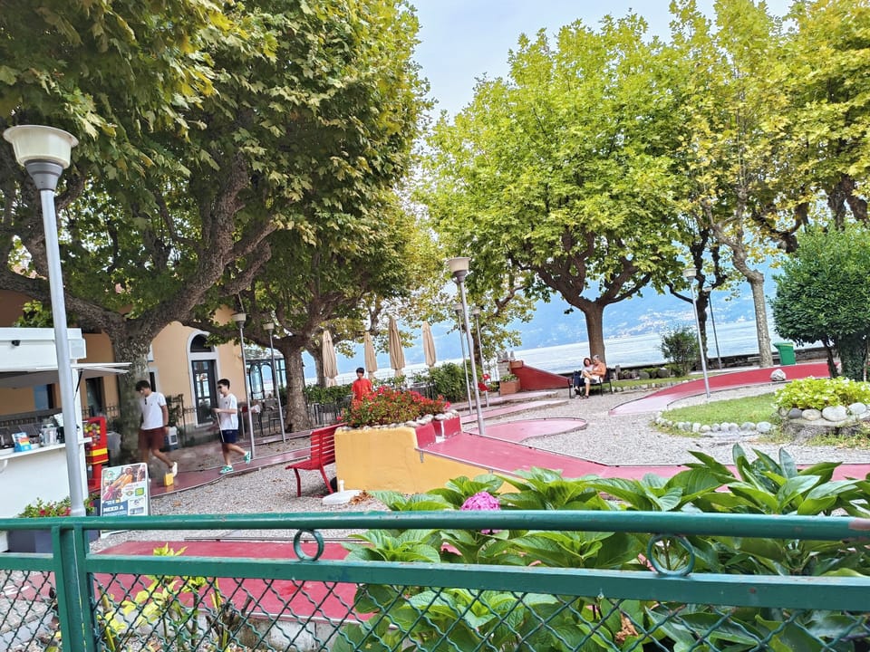 Play crazy golf on the promenade at Menaggio.