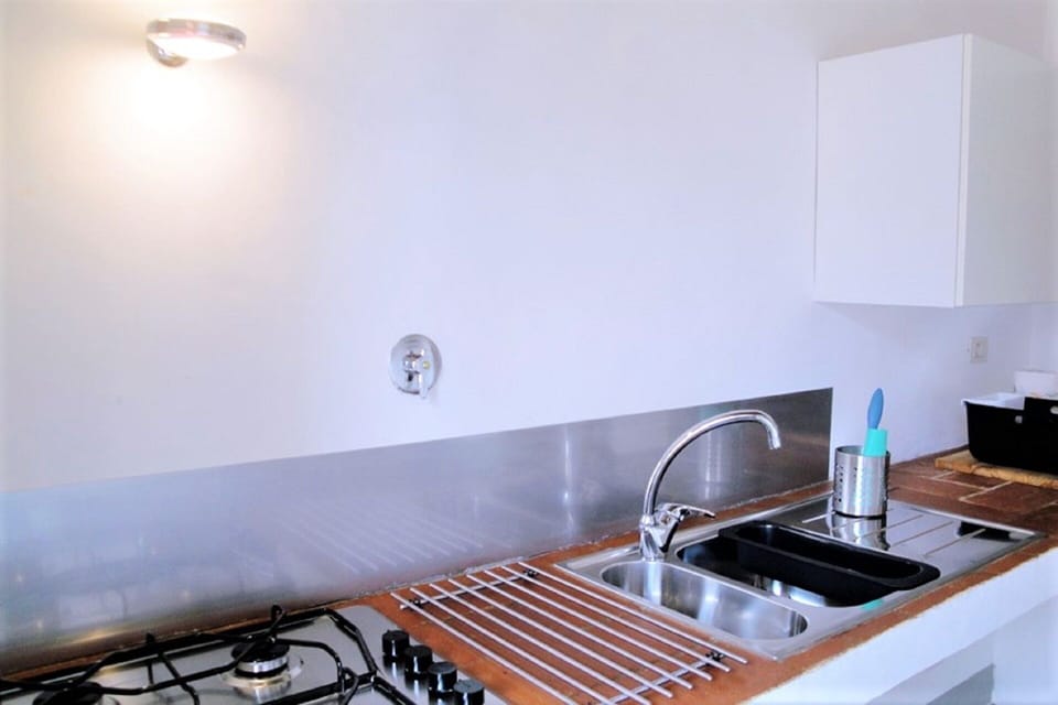 Newly renovated kitchen and dining