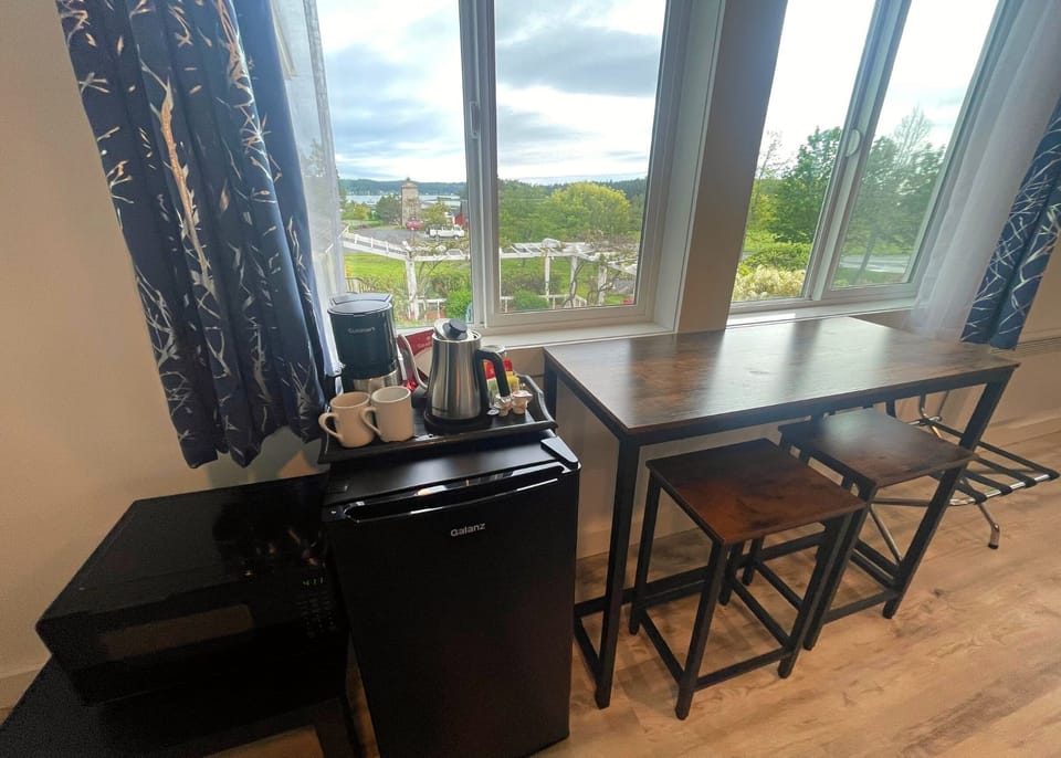 Coffee machine, kettle, frig, microwave