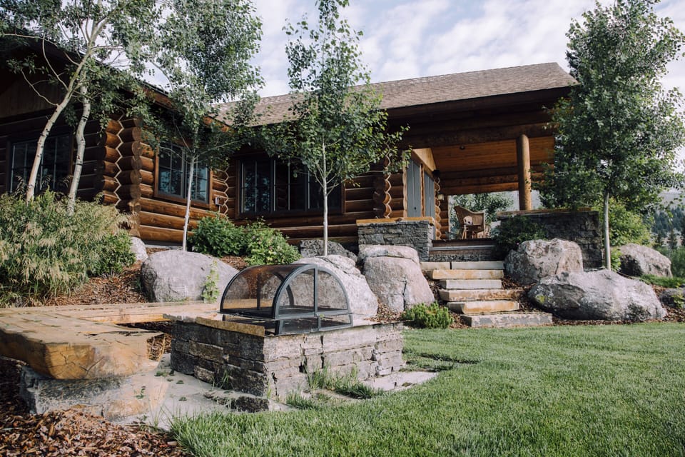Guest Lodge--approach to deck